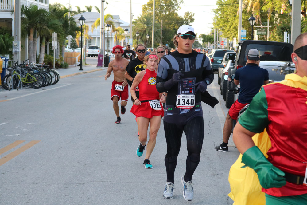 Heroes and Villains 5K 2018 photo - Duval Street, Key West